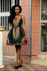 Pour Etre Dans Le Theme Afrikasia Mode Africaine Robe Africaine Mode Ethnique