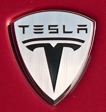 Pin By Milton Vargas Torres On Vehicles Tesla Motors Car Logos Electric Cars