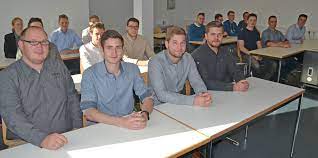 Erste/erste hilfe (sofortige, vorläufige hilfsmaßnahmen bei unglücksfällen: Neue Ersties Am Campus Limburg