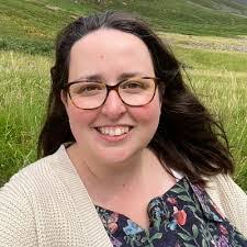 Alex Mirza's Instagram, Twitter & Facebook