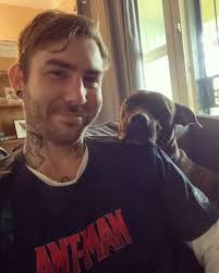 Lee Morrison (@thecomicbookking) • Facebook