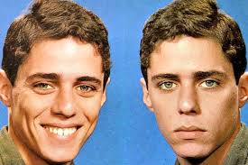 #citando #chico buarque #mpb #música brasileira #música popular brasileira #musica brasileira #musica popular brasileira. Aclamado Por Sua Arte Chico Buarque Desperta Reacoes De Amor E Odio Por Sua Posicao Politica Gzh