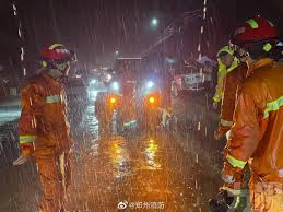 17 hours ago · 河南国省干线共有10条国道、9条省道共计34个路段因强降雨引起的路面积水、塌方中断，未接报车辆、人员滞留和人员伤亡。受影响路段具体情况. 5daey1yctj153m