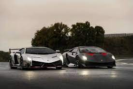 Lamborghini Veneno Vs Sesto Elemento Lamborghini Veneno Lamborghini Sesto Elemento Lamborghini Sesto