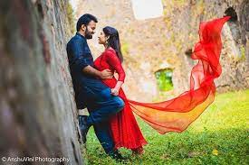 10 Fabulous Wedding Photoshoot Ideas You D Totally Want To Steal India S Wedding Blog Pre Wedding Photoshoot Outdoor Wedding Photoshoot Poses Pre Wedding Photoshoot Props