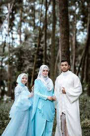 Maybe you would like to learn more about one of these? Hot Fm On Twitter Lagu Raya Baru Berjudul Ikhlas Daripada Dato Sri Siti Nurhaliza Nissa Sabyan Dan Taufik Batisah Akan Keluar Tak Lama Lagi Rt Kalau Tak Sabar Like Kalau