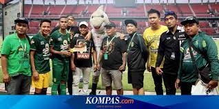 Tapi, mungkin waktunya saja yang tak tepat. Evan Dimas Ingin Bonek Selalu Kompak Dukung Persebaya
