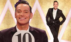 But the judge isn't allowed to use the phrase for any commercial purposes outside of the show. Bbc Bosses Ban Strictly Judge Craig Revel Horwood From Using Fab U Lous Catchphrase Outside Show Daily Mail Online