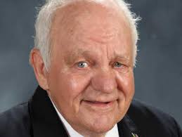 3 praised for lifetime achievement