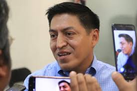 Alejandro Olvera niega haber plantado a aliados