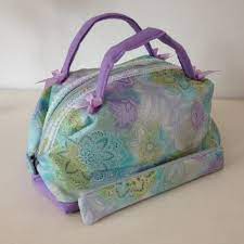 Maybe you would like to learn more about one of these? Trousse De Toilette Vanity Femme Romantique Mandalas Mauve Et Vert Un Grand Marche