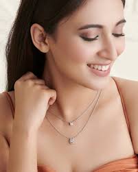 Cora Diamond Pendant