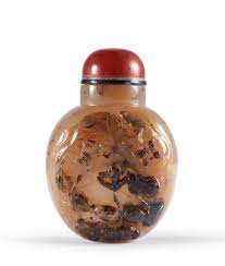 an agate lotus pond snuff bottle 19th century 十九世紀瑪瑙巧雕荷塘春色鼻煙壺h6 8cm 台北宇珍拍賣 12月15日yu jen taipei auction 15 decemb japan art japanese painting oriental