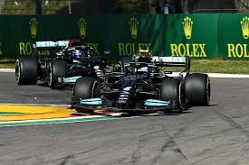 Chiesa ist nach einem langen pass auf die linke seite durch und überlupft bachmann, der aus dem tor geeilt war. Formel 1 Ticker Nachlese Imola Stimmen Zu Den Crash Trainings