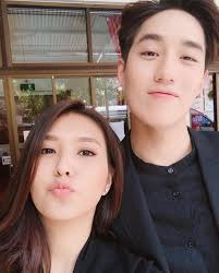 ดูทีวีออนไลน์ hd ช่อง gmm one ผ่านคอมพิวเตอร์และมือถือ iphone ipad android ต้องการที่จะ ดูทีวีออนไลน์ ช่อง gmm one hd ได้. Simpllyjust On Instagram Our Queen And King I Need Another Drama With These Too As The Main Leads Huajaisila Huajais Selebritas Fotografi Pacar Pria