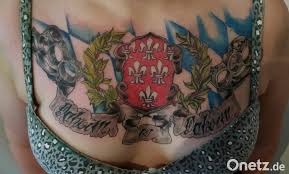 Florian wellbrock is a german swimmer. Sulzbach Rosenberger Stadtwappen Als Tattoo Im Dekollete Ramona Seidl Tragt Die Heimat Unter Der Haut Onetz