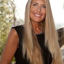 Diane Rollo's Instagram, Twitter & Facebook