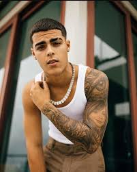 @chrisjeday @gabymusic �fotos y vídeos �siganme en ig: 335 Me Gusta 10 Comentarios Lunay Lunay Jefnier En Instagram Papasote Photography Poses For Men Poses For Men Pretty Men