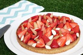 Tarte Fraises Et Rhubarbe Empreinte Sucree Tarte Aux Fraises Recette Avec Des Fraises Tarte Fraise Rhubarbe