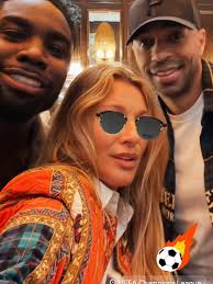 Photo by Beata Moon 🌙 Moon&Nomad (@beatamoon) · November 28, 2025