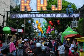 Lebih dari itu, naskah kuno itu juga menjadi sumber ilmu pengetahuan dari banyak aspek seperti sejarah, pendidikan, seni, religi maupun kesehatan. Wisata Religi Islam Jogja Paket Tour Murah Bayar Cash Atau Cicilan Bersamawisata