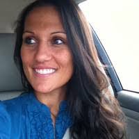 Lisa Bidwell's Instagram, Twitter & Facebook