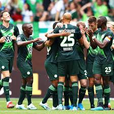 Jonas hector hatte die große chance zur führung, aber das einzige tor der partie schossen nach der pause die. Bundesliga Vfl Wolfsburg Besiegt Den 1 Fc Koln