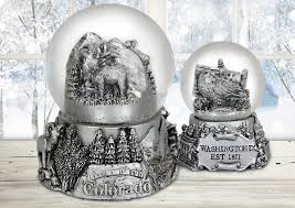 The history of snow globes. 4 Reasons Why Snow Globes Are The Best Selling Souvenirs Americaware