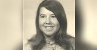 Anna Dowden's Instagram, Twitter & Facebook