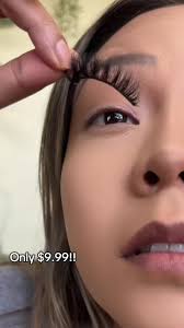 Girl Reviews Cocos Lashes