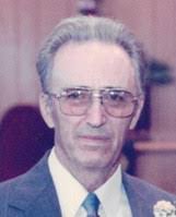 Kenneth Rippel's Instagram, Twitter & Facebook