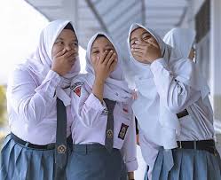 Fanspage smanda (fs) didedikasikan untuk berbagi informasi seputar civitas akademika sman 2. Informasi Pendaftaran Dan Profil Smkn 1 Tasikmalaya Tasikplaza