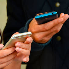 Keep your finger on the app the longest! 35 Best Whatsapp Challenges With Questions Apptuts