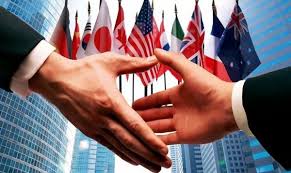 Menghargai persamaan derajat adalah salah satu dampak positif globalisasi di bidang. Dampak Positif Dan Negatif Globalisasi Di Berbagai Bidang Kehidupan