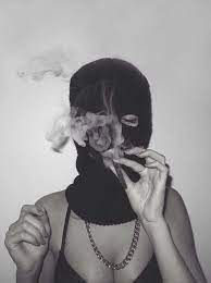 Pin Ot Polzovatelya Cailey Jones Na Doske Mask Smoke Hipsterskie Fony Fotografiya Dyma Sumasshedshie Devushki