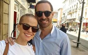Cristián andrés arriagada bižaca (punta arenas, 15 de marzo de 1981) es un actor chileno, conocido por sus diversos roles en teleseries. Cristian Arriagada Recuerda La Lucha Contra El Cancer Que Vivio Junto A Javiera Suarez