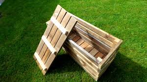 Realisation D Un Coffre Banc En Palettes Youtube Le coffre en bois est un indémodable. realisation d un coffre banc en palettes