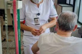 Todos los adultos mayores de 60 años podrán registrar sus datos para que se les asigne día, hora y lugar para la aplicación de la. V4hbzzqmgxqcum