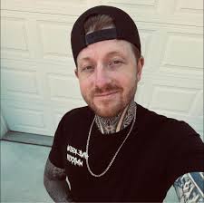 What headphones work with a full face helmet?