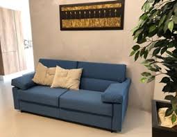 Bordino di finitura in contrasto cromatico. Divani Prezzi Outlet Sconti Online 60 70