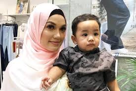Solidariti anak muda malaysia (samm) hari ini menjelaskan ugutan untuk membunuh perdana menteri melalui sebuah akaun facebook bukan mili. Gosip Artis Malaysia Terkini Inicio Facebook