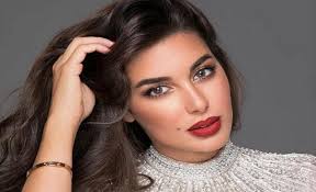 تصدرت الفنانة ياسمين صبري وزوجها رجل الأعمال أحمد أبو هشيمة، تريندات موقع تويتر، بعد وقوعها ضحية لمقلب الفنان رامز جلال، في برنامج رامز مجنون رسمي. Ø¥Ø¹Ù„Ø§Ù…ÙŠØ© Ø³Ø¹ÙˆØ¯ÙŠØ© ØªÙ†Ø§ÙØ³ Ø²ÙˆØ¬ ÙŠØ§Ø³Ù…ÙŠÙ† ØµØ¨Ø±ÙŠ Ø¨Ø­Ø¨Ù‡Ø§ Ø§Ù„Ù…Ø¯ÙŠÙ†Ø© Ù†ÙŠÙˆØ²