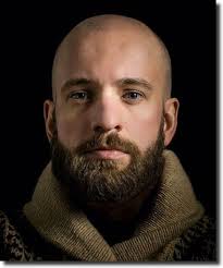 Aşırı sakal modellerini sevmeyen kişilerin hem temiz yüzlü hem de sakallı olarak lanse edilmesini sağlayabilecek iki faktörlü. Kel Sakal Modelleri 2020