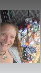 Group Tarot with Kate Mura (@katemuratarot) • Facebook