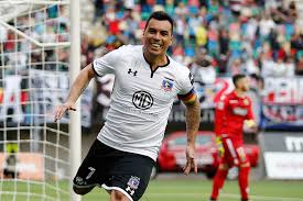 Esteban paredes is professional chilean footballer, born on 1 august 1980 in santiago, chile. Esteban Paredes La Gente Me Pide Que Rompa El Record Contra La U