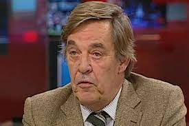 This opens in a new window. Eis A Primeira Peca Vergonhosa Miguel Sousa Tavares Que Passa Editar O Jornal Da Noite As Segundas Na Tvi Hugo Gil