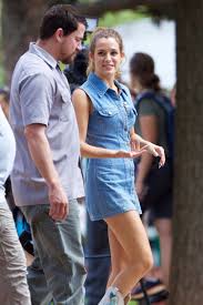 Along the way, they enlist a colorful cast of characters to help them, and mayhem ensues. Riley Keough On The Set Of Logan Lucky With Channing Tatum In Hampton Logan Lucky Riley Keough Channing Tatum