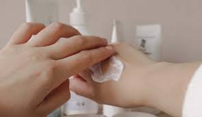Can You Put Lotion On A New Tattoo Here S Why You Should Tattoo Moisturiser