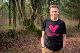 Jun 20, 2021 · springwatch presenter chris packham admits that he feels 'mortified' when watching himself back on the bbc programme. Veganuary Welcomes New Ambassador Chris Packham Veganuary