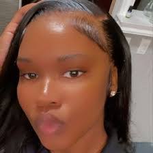 Danielle Wilford's Instagram, Twitter & Facebook